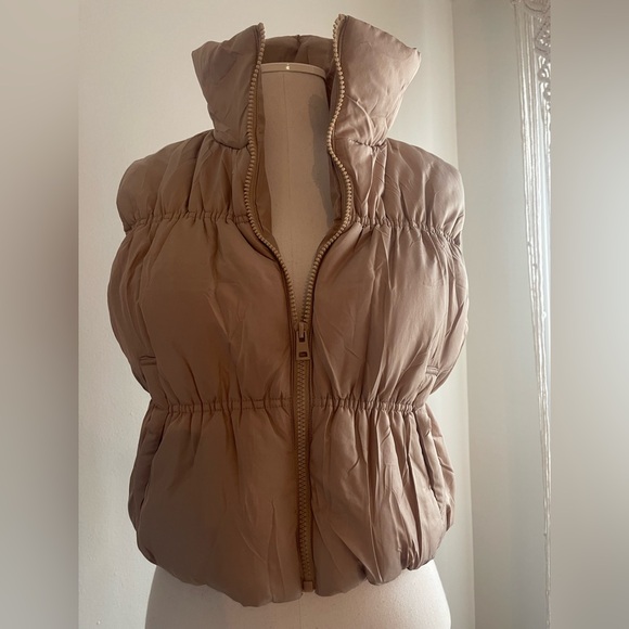 SySea Jackets & Blazers - *NEW* Women’s Cropped Puffer Vest in Taupe | Size M